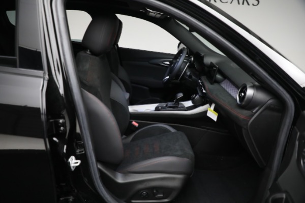 New 2024 Alfa Romeo Tonale Veloce for sale Sold at Pagani of Greenwich in Greenwich CT 06830 25