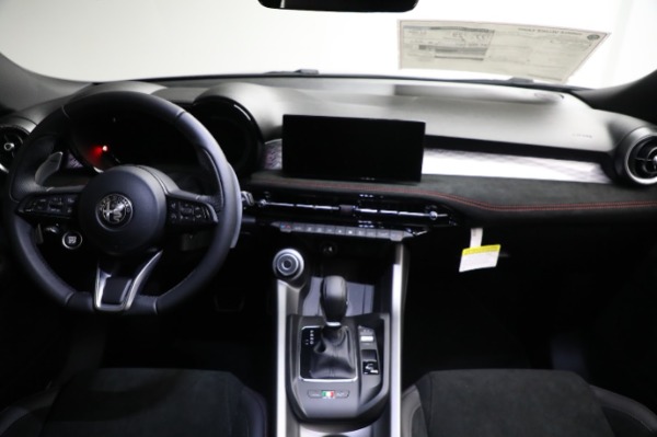 Used 2024 Alfa Romeo Tonale Veloce for sale $28,900 at Pagani of Greenwich in Greenwich CT 06830 28