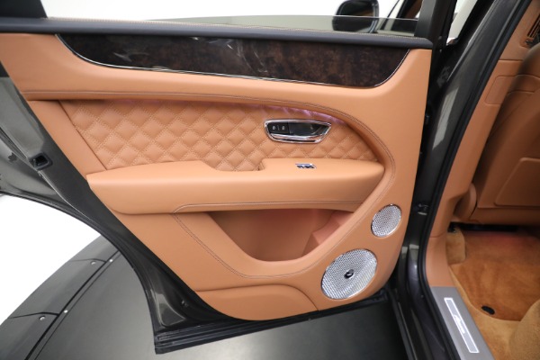 New 2023 Bentley Bentayga Azure Hybrid for sale Sold at Pagani of Greenwich in Greenwich CT 06830 24
