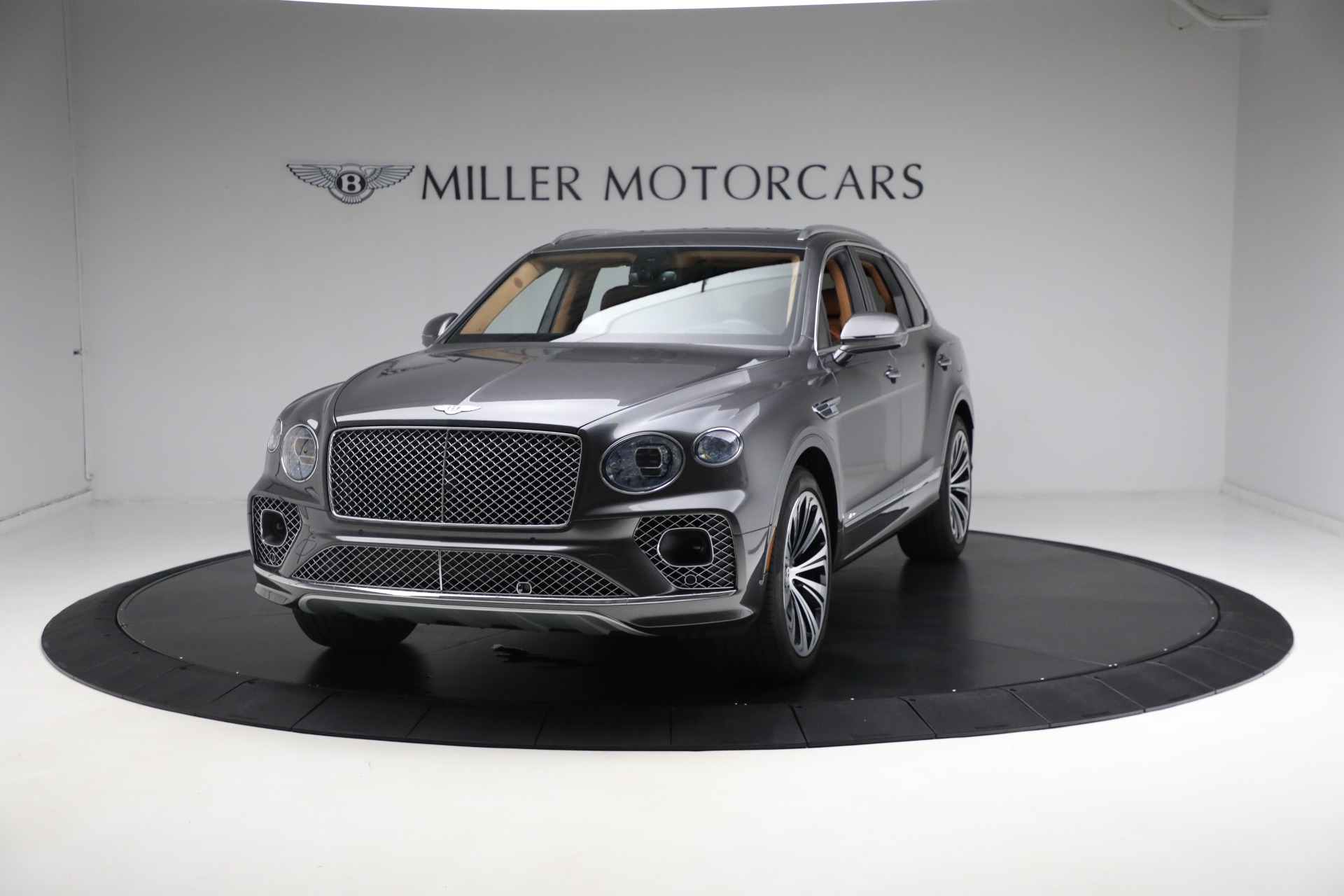 New 2023 Bentley Bentayga Azure Hybrid for sale $224,900 at Pagani of Greenwich in Greenwich CT 06830 1