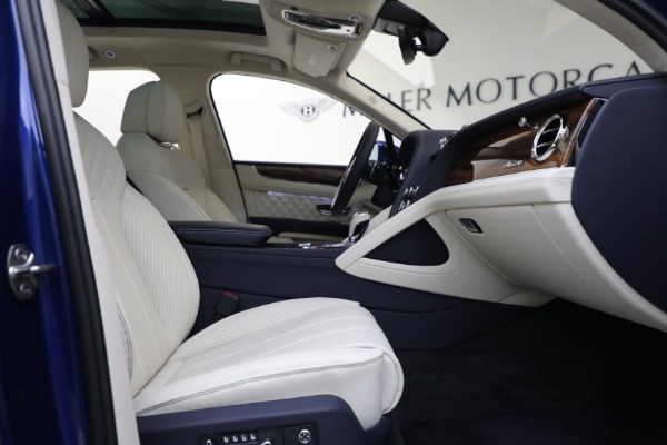 New 2023 Bentley Bentayga Azure Hybrid for sale Sold at Pagani of Greenwich in Greenwich CT 06830 19