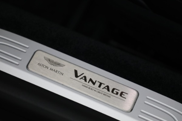 Used 2022 Aston Martin Vantage for sale $145,900 at Pagani of Greenwich in Greenwich CT 06830 22