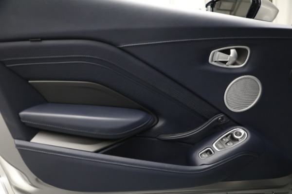 Used 2022 Aston Martin Vantage for sale Sold at Pagani of Greenwich in Greenwich CT 06830 25
