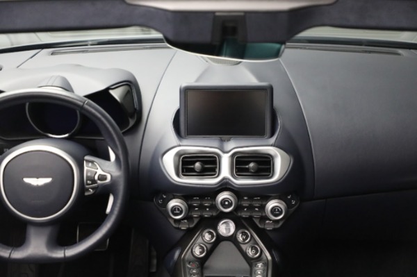 Used 2022 Aston Martin Vantage for sale Sold at Pagani of Greenwich in Greenwich CT 06830 28