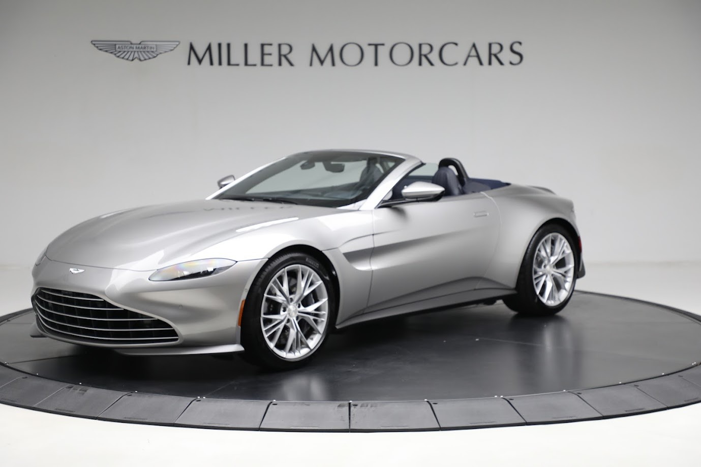 Used 2022 Aston Martin Vantage for sale $139,900 at Pagani of Greenwich in Greenwich CT 06830 1