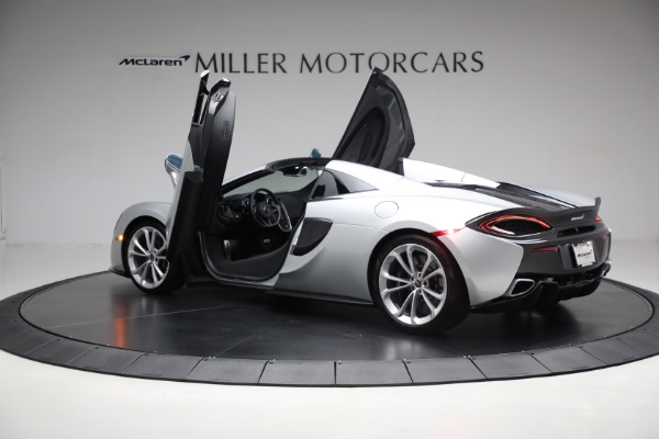 Used 2018 McLaren 570S Spider for sale $173,900 at Pagani of Greenwich in Greenwich CT 06830 18
