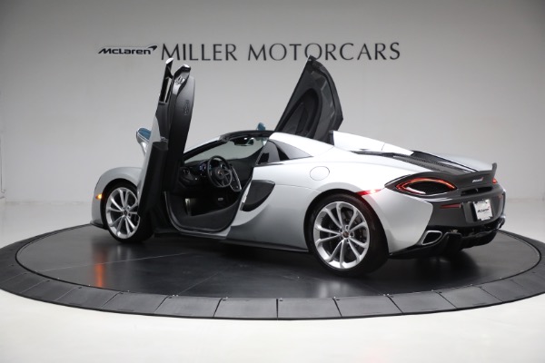 Used 2018 McLaren 570S Spider for sale $162,900 at Pagani of Greenwich in Greenwich CT 06830 18