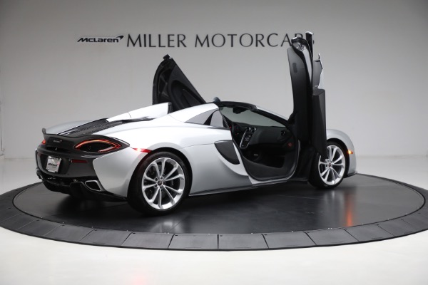 Used 2018 McLaren 570S Spider for sale Sold at Pagani of Greenwich in Greenwich CT 06830 19