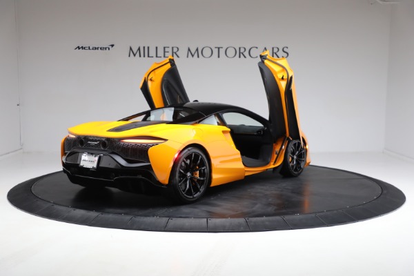 New 2024 McLaren Artura Performance for sale $278,733 at Pagani of Greenwich in Greenwich CT 06830 20