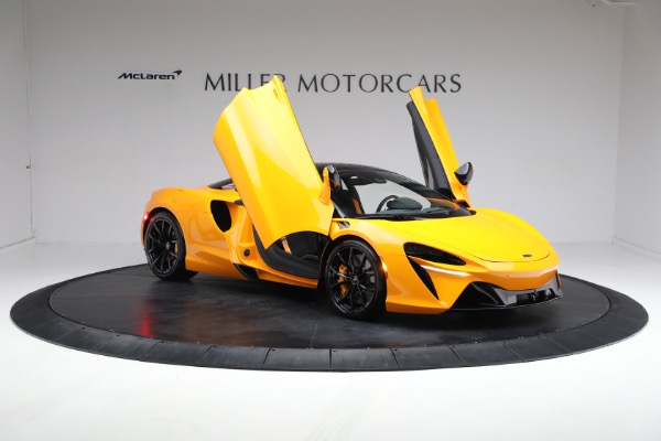 New 2024 McLaren Artura Performance for sale $278,733 at Pagani of Greenwich in Greenwich CT 06830 22