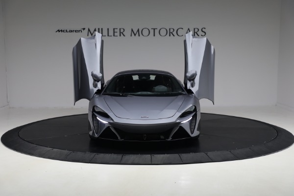 Used 2024 McLaren Artura Performance for sale $185,900 at Pagani of Greenwich in Greenwich CT 06830 13