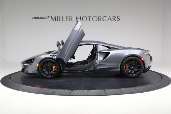 Used 2024 McLaren Artura Performance for sale $185,900 at Pagani of Greenwich in Greenwich CT 06830 15