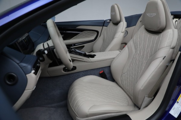 Used 2024 Aston Martin DB12 Volante for sale $289,900 at Pagani of Greenwich in Greenwich CT 06830 21