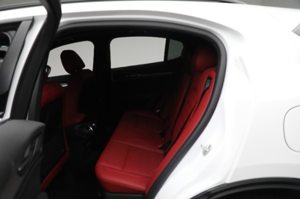 New 2024 Alfa Romeo Stelvio Veloce for sale Sold at Pagani of Greenwich in Greenwich CT 06830 25