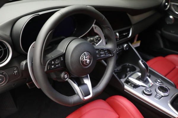 New 2024 Alfa Romeo Giulia Veloce for sale Sold at Pagani of Greenwich in Greenwich CT 06830 23