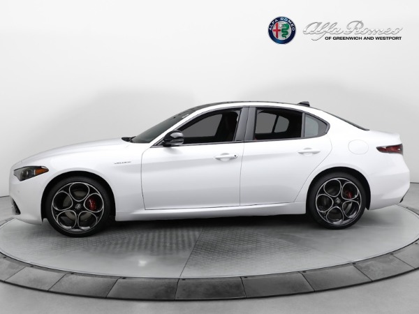 New 2024 Alfa Romeo Giulia Veloce for sale $55,985 at Pagani of Greenwich in Greenwich CT 06830 7