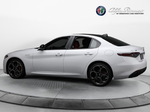 New 2024 Alfa Romeo Giulia Veloce for sale $55,985 at Pagani of Greenwich in Greenwich CT 06830 9