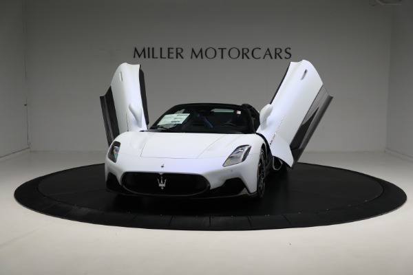 New 2023 Maserati MC20 Cielo for sale $332,095 at Pagani of Greenwich in Greenwich CT 06830 27