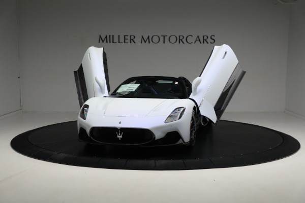 Used 2023 Maserati MC20 Cielo for sale Call for price at Pagani of Greenwich in Greenwich CT 06830 27