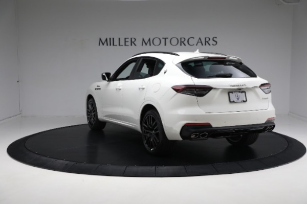 New 2024 Maserati Levante Modena Ultima for sale Sold at Pagani of Greenwich in Greenwich CT 06830 11