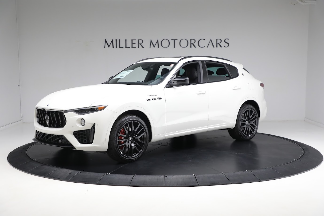 New 2024 Maserati Levante Modena Ultima for sale $122,195 at Pagani of Greenwich in Greenwich CT 06830 1