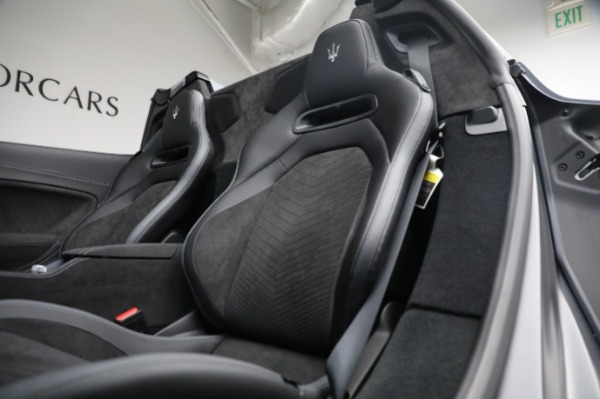 New 2023 Maserati MC20 Cielo for sale Sold at Pagani of Greenwich in Greenwich CT 06830 27