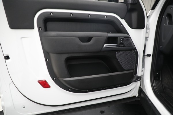 Used 2023 Land Rover Defender 90 X-Dynamic SE for sale Sold at Pagani of Greenwich in Greenwich CT 06830 15