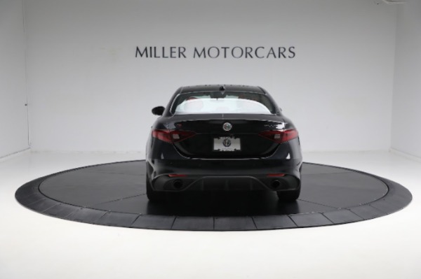 Used 2021 Alfa Romeo Giulia Ti Sport for sale Sold at Pagani of Greenwich in Greenwich CT 06830 10