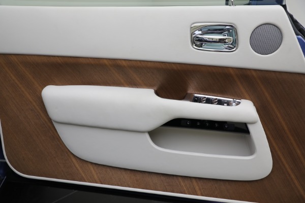 Used 2014 Rolls-Royce Wraith for sale Sold at Pagani of Greenwich in Greenwich CT 06830 24