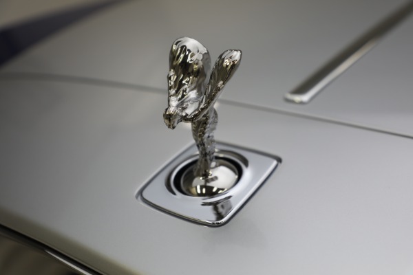 Used 2014 Rolls-Royce Wraith for sale Sold at Pagani of Greenwich in Greenwich CT 06830 25