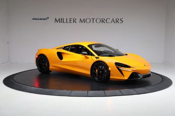 New 2024 McLaren Artura for sale $276,833 at Pagani of Greenwich in Greenwich CT 06830 10