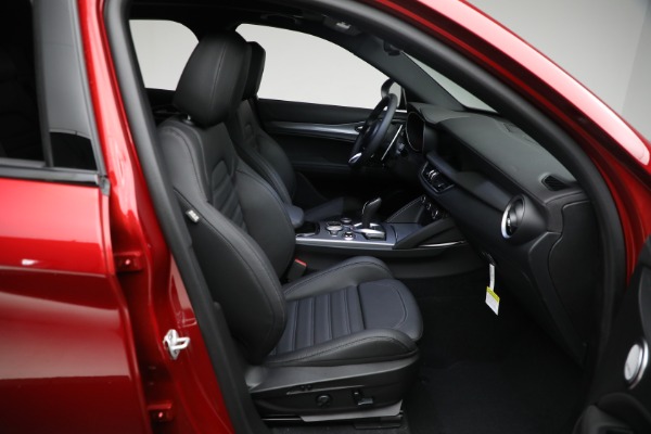 New 2024 Alfa Romeo Stelvio Veloce for sale Sold at Pagani of Greenwich in Greenwich CT 06830 23