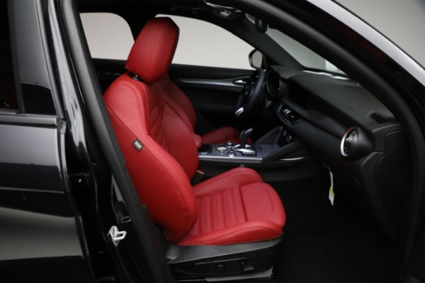 New 2024 Alfa Romeo Stelvio Ti for sale Sold at Pagani of Greenwich in Greenwich CT 06830 26