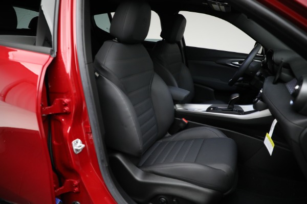 New 2024 Alfa Romeo Tonale Ti for sale Sold at Pagani of Greenwich in Greenwich CT 06830 25