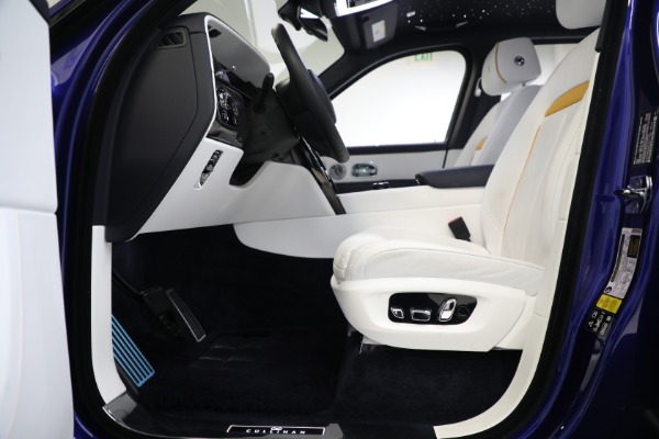 Used 2023 Rolls-Royce Black Badge Cullinan for sale Sold at Pagani of Greenwich in Greenwich CT 06830 18