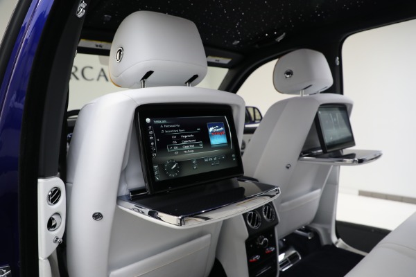 Used 2023 Rolls-Royce Black Badge Cullinan for sale Sold at Pagani of Greenwich in Greenwich CT 06830 21