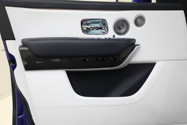 Used 2023 Rolls-Royce Black Badge Cullinan for sale Sold at Pagani of Greenwich in Greenwich CT 06830 25