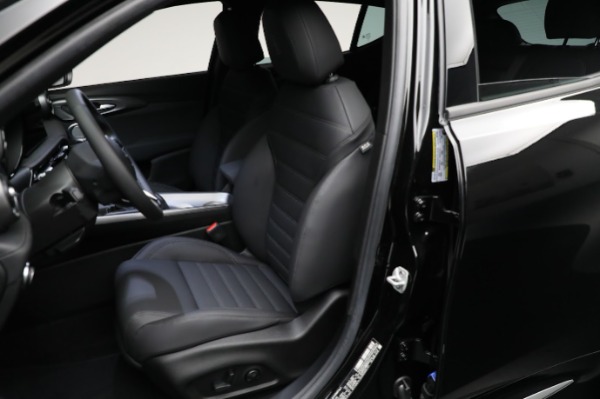 New 2024 Alfa Romeo Tonale Ti for sale Sold at Pagani of Greenwich in Greenwich CT 06830 28