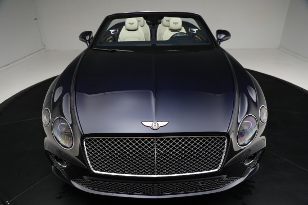 Used 2022 Bentley Continental GTC V8 for sale $239,900 at Pagani of Greenwich in Greenwich CT 06830 25
