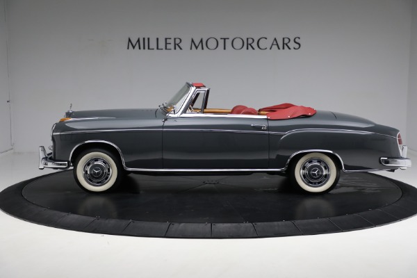 Used 1959 Mercedes Benz 220 S Ponton Cabriolet for sale $229,900 at Pagani of Greenwich in Greenwich CT 06830 3
