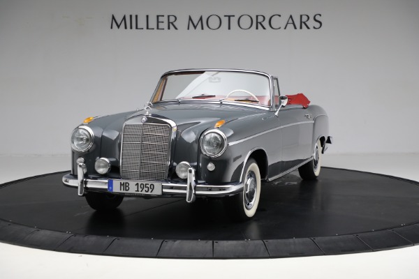 Used 1959 Mercedes Benz 220 S Ponton Cabriolet for sale $229,900 at Pagani of Greenwich in Greenwich CT 06830 1