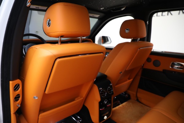 Used 2022 Rolls-Royce Cullinan for sale Sold at Pagani of Greenwich in Greenwich CT 06830 19