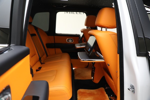 Used 2022 Rolls-Royce Cullinan for sale Sold at Pagani of Greenwich in Greenwich CT 06830 23