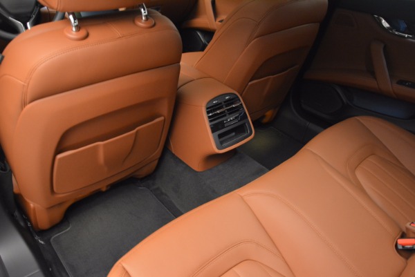 New 2017 Maserati Quattroporte S Q4 GranLusso for sale Sold at Pagani of Greenwich in Greenwich CT 06830 16