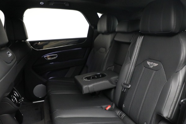 New 2024 Bentley Bentayga Hybrid for sale Sold at Pagani of Greenwich in Greenwich CT 06830 25