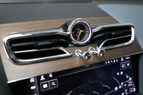 New 2024 Bentley Bentayga V8 for sale Sold at Pagani of Greenwich in Greenwich CT 06830 25