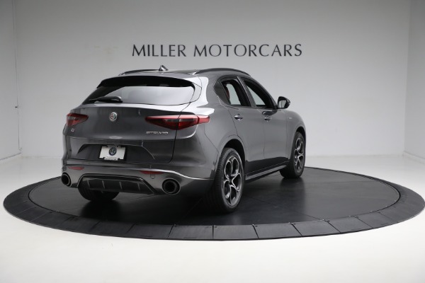 Used 2022 Alfa Romeo Stelvio Veloce for sale $31,900 at Pagani of Greenwich in Greenwich CT 06830 14