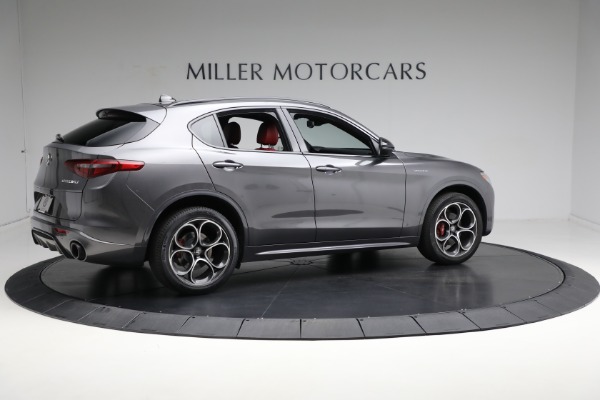 Used 2022 Alfa Romeo Stelvio Veloce for sale $31,900 at Pagani of Greenwich in Greenwich CT 06830 17