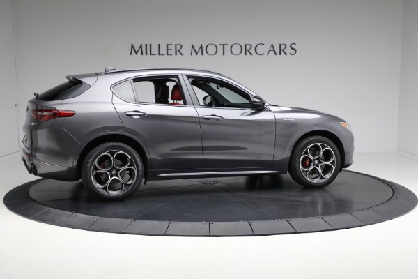 Used 2022 Alfa Romeo Stelvio Veloce for sale $31,900 at Pagani of Greenwich in Greenwich CT 06830 18