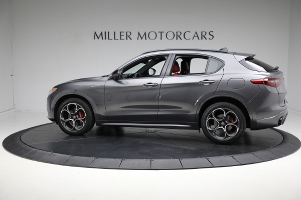 Used 2022 Alfa Romeo Stelvio Veloce for sale $31,900 at Pagani of Greenwich in Greenwich CT 06830 7